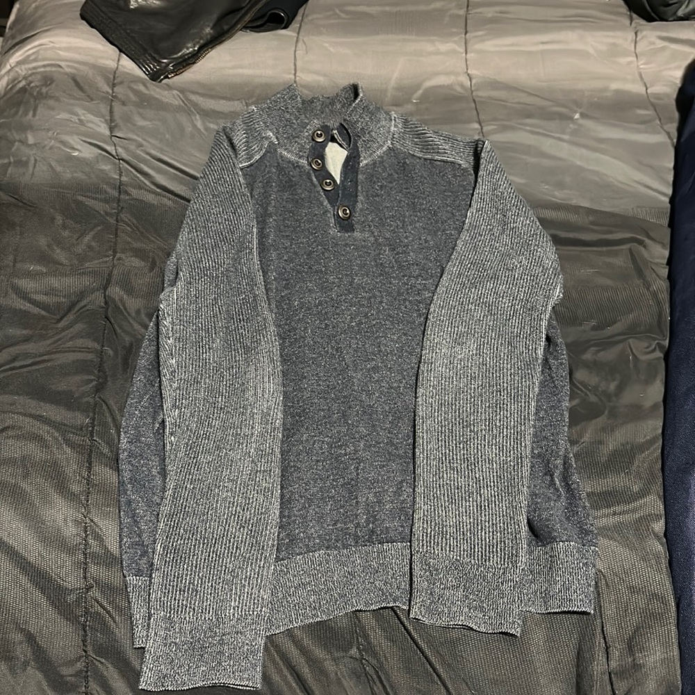 Men’s express size large sweater